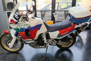 Honda africa twin 750