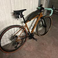 Bicicletta Gravel Cannondale