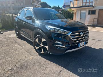 Hyundai Tucson 1.7 CRDi XPossible FULL OPTIONAL