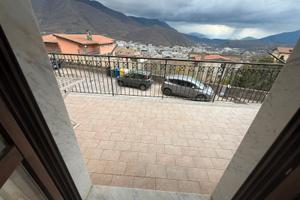 Appartamento con terrazzo e garage