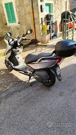  Kymco G-dink 300i