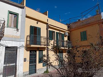 Camaro Sup., casa indipendente con terrazzino