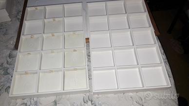 Lotto Espositori o bacheche da vetrinetta usati