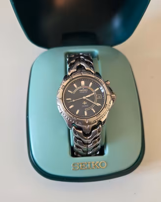 Seiko SQ 100 SKH169P1