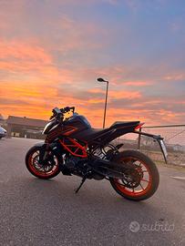 Ktm duke 125
