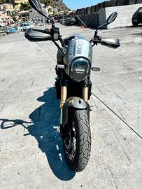 Benelli Leoncino 800 - Agosto 2022