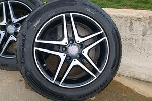 cerchi con gomme invernali 