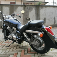 Honda shadow vt750 anno 2004