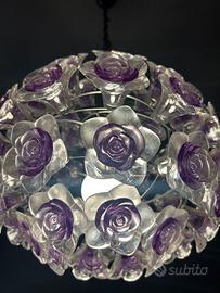 Lampadario a fiori lilla