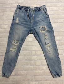 Jeans Jogger Bershka Strappati Taglia XL