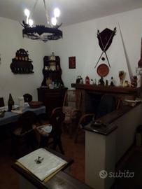 MOBILI PER ARREDAMENTO