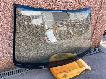 Parabrezza Volkswagen polo