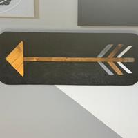 Decorazione da parete freccia in legno artigianale