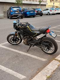 Husqvarna Svartpilen 401