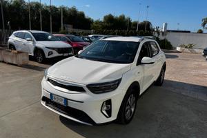 KIA STONIC 1.0 BENZINA 2023 IBRIDA 100CV
