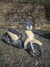 Aprilia scarabeo  500