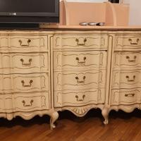 Cassapanca , comodini e pediera stile Barocco