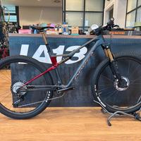 Orbea OIZ M-Pro 2025