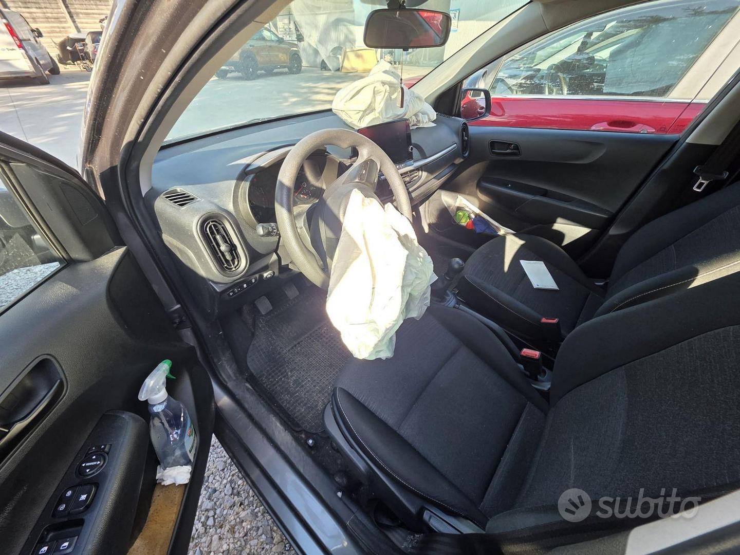 Kia Picanto 2023 photo 4