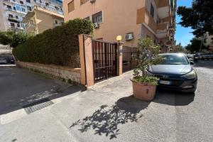 Bivani uso studio in zona residenziale