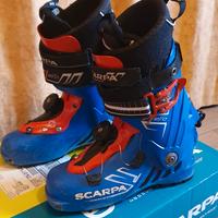 Scarponi scialpinismo 