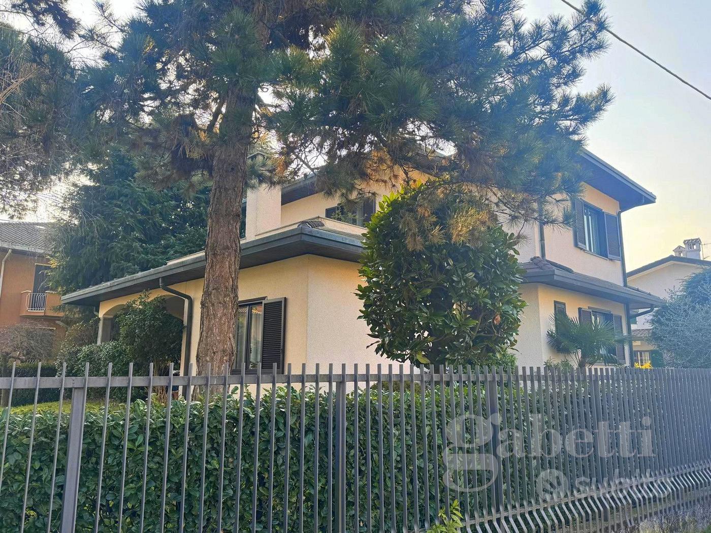 House in Gallarate, Arnate - Vista 5