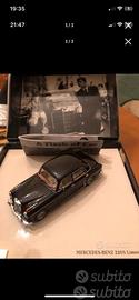 Raro modelino mercedes