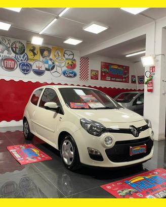 Renault Twingo 1.2 75cv Live - 2013