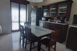 Stanze Aversa in appartamento condiviso