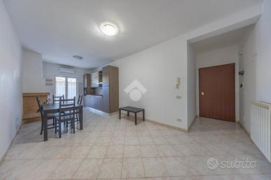 2 LOCALI A GUIDONIA MONTECELIO