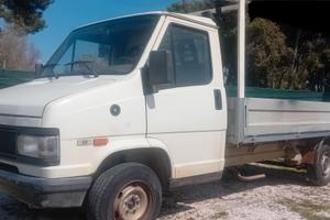 Fiat Ducato 2.5 Diesel cassone