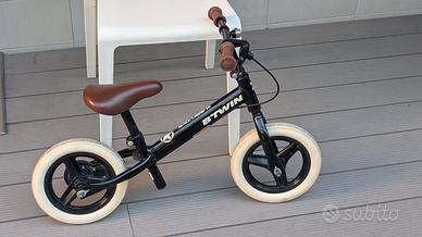 Bicicletta senza pedali btwin stile retro