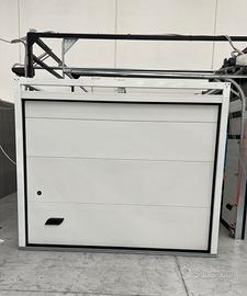 Portone sezionale bianco liscio 2500 x H 2000