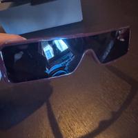 Rick lwens gets red glasses