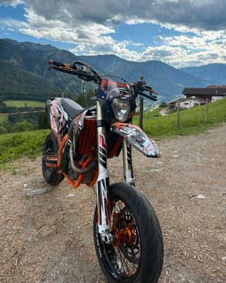 KTM 530 Six Days