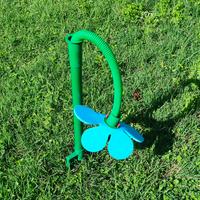 irrigatore per giardino  a forma di fiore 