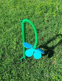 irrigatore per giardino  a forma di fiore 