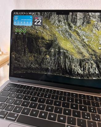 MacBook air M2