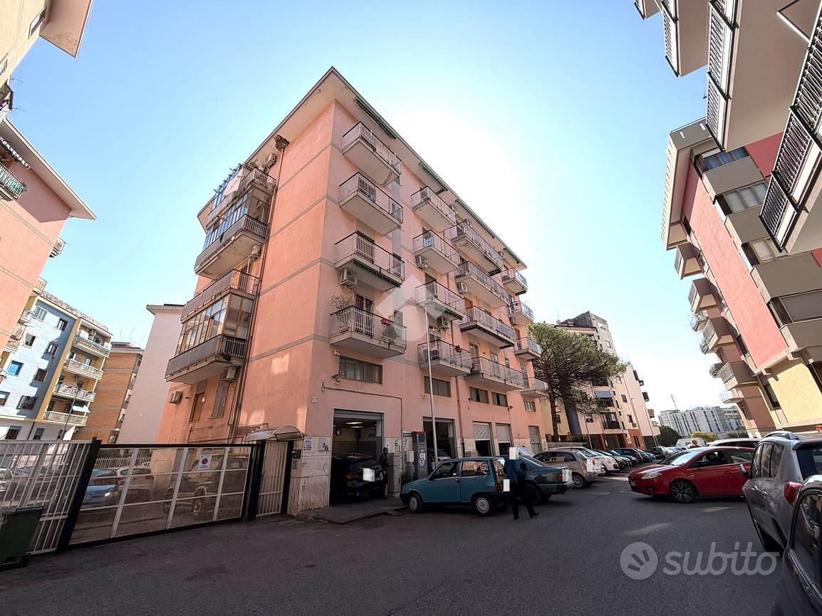 3 LOCALI A SALERNO - Vista 2