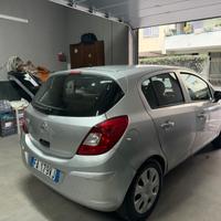 Opel corsa 1.2gpl