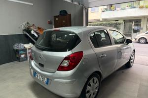 Opel corsa 1.2gpl