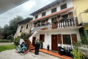 CASA IN CORTE RISTRUTTURATA - 3 CAMERE - 3 BAGN...