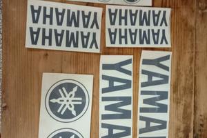 Set adesivi logo Yamaha grigio chiaro