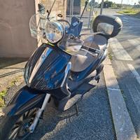 Piaggio Beverly 250