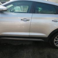 Porte sinistre hyundai tucson 2016