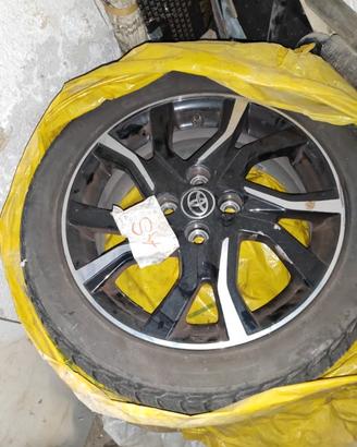 Cerchi per Toyota yaris R16