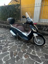 Beverly 300