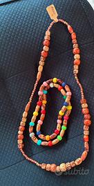 Collana perline legno e plastica artigianale