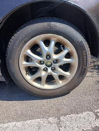 Gomme più cerchi per alfa 147 anno 2000