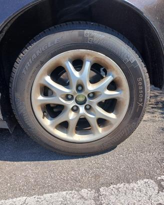 Gomme più cerchi per alfa 147 anno 2000